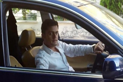 İflas ettiği öğrenilen genç lüks aracında ölü bulundu