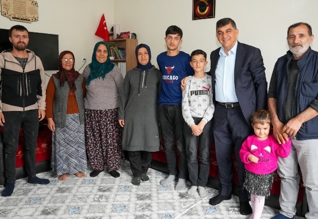 İftar saati öncesinde 5 ailenin konuğu oldu