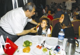 İftar yemeğinde buluştular