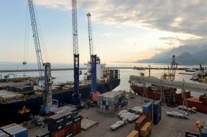 İhracat 1.2 azaldı ithalat 7.4 arttı