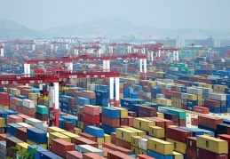 İhracat, aylık bazda gerilerken ithalat yükselmeye devam ediyor