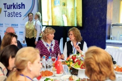 İhracatçılardan Rusya&#8217;da Türk gastronomisine büyük destek 
