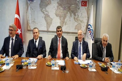 &#8220;İhracatı artırmak için katma değerli ürünlere ağırlık vermeliyiz&#8221;