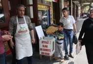 İhtiyacı olana bir ekmekte sen bırak