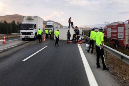 İki araç çarpıştı, 1 kişi hayatını kaybetti