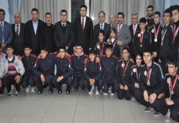 iki buçuk ayda 43 madalya kazandılar