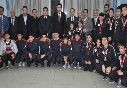 iki buçuk ayda 43 madalya kazandılar