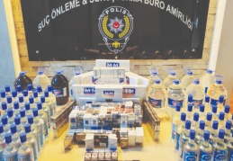 İki farklı adrese kaçak içki operasyonu