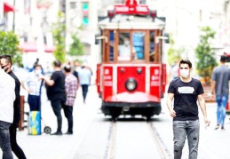 “İki hafta sonra açılacağız demek falcılık”