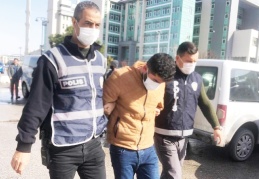 İki kardeş, kuyumcu akrabalarının dükkanını soydu