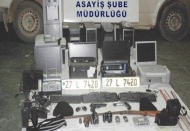 İki kuyumcuyu gaspeden kar maskeli hırsızlar yakalandı