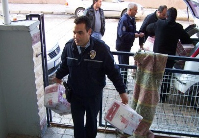 İki operasyonda 7 bin paket kaçak sigara ele geçirildi