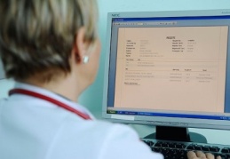 İki reçeteden biri elektronik oldu