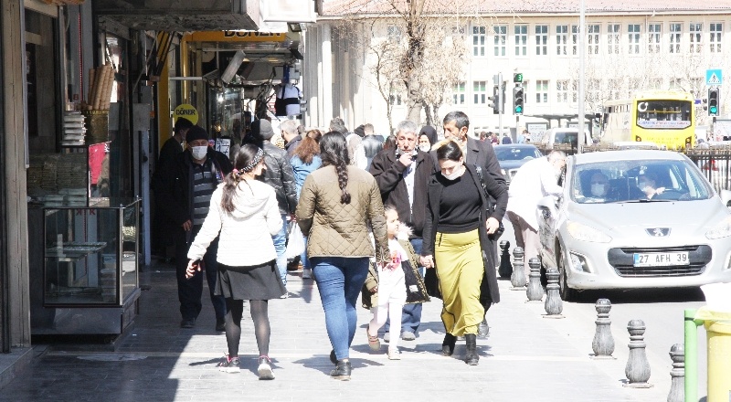 İkinci doz aşılamada turuncu kategorideyiz