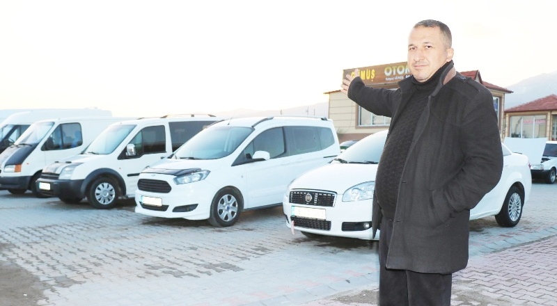 İkinci el araç fiyatları düştü, satış durma noktasına geldi