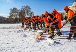 İlçe belediyeleri kara anında müdahale etti