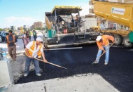 İlçe genelinde asfaltsız ve bozuk yol bırakmamak için çalışıyoruz