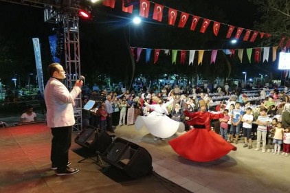 İlçelerde de iftar ziyafeti vardı