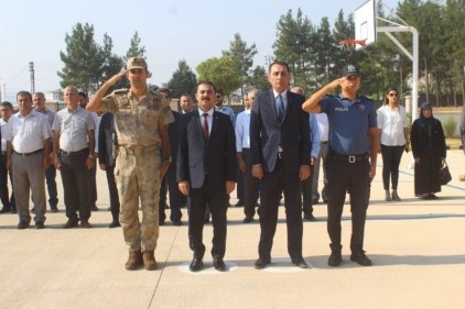 İlçelerde de Zafer Bayramı heyecanı yaşandı