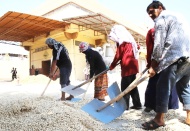 İlçeye günlük 3 bin ton fıstık, 100 milyon lira giriyor