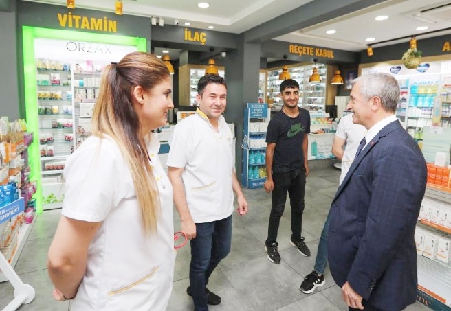 “İlçeyi esnaf ve vatandaşlarla birlikte yönetmeye devam edeceğiz”