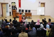 İletişim eğitimi alan öğrencilere projelerini hayata geçirmeleri için destek veriyoruz