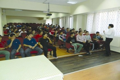 &#8220;İletişim ve Toplu Yaşamada Kurallar&#8221; semineri verildi 