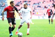 İlk haftayı averajla Medipol Başakşehir lider tamamladı