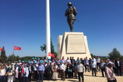 İlk kafile, Çanakkale&#8217;ye kurbanlar kesilerek uğurlandı
