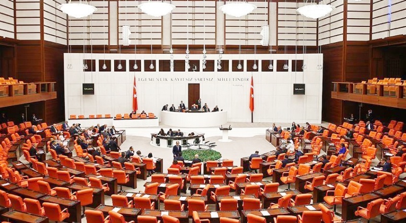 İlk kez bir araya gelecek altı siyasi parti liderinin öncelikli gündemi “aday” değil “yol haritası”