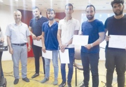 İlk yardım eğitimini tamamlayan öğrenciler sertifikalarını aldı 