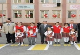 İlköğretim çocukları için 265 TL,liseye giden için 327 TL harcama yapılıyor