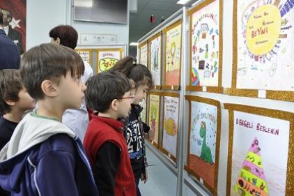 İlkokul öğrencileri Dünya Beyin Haftasını kutladı