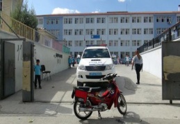 İlkokul öğrencisinin çantasında tabanca bulundu