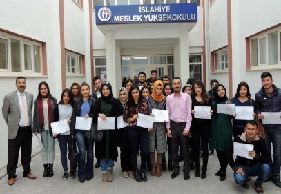 İlkyardım kursiyerleri sertifikalarını aldı