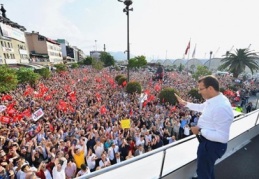 İmamoğlu'nun mitingine vali müdahalesi: Erken bitirin yoksa müdahale ederiz