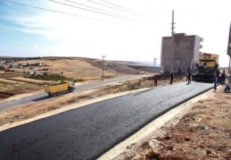 İncilikaya’da asfaltsız ve deforme olmuş yollar yapımına başlandı