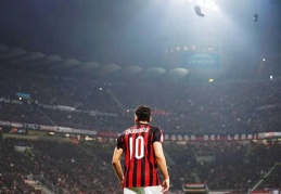 İngiliz devi Hakan'ın peşinde