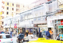 İnönü Caddesi'nde bina cepheleri yenileniyor