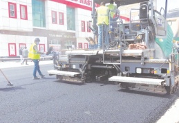 İnönü Caddesi’nde yenileşme çalışmasından esnaf da memnun
