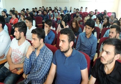 İnsanca paylaşımların yanı sıra kişisel bilgiler asla paylaşılmamalı