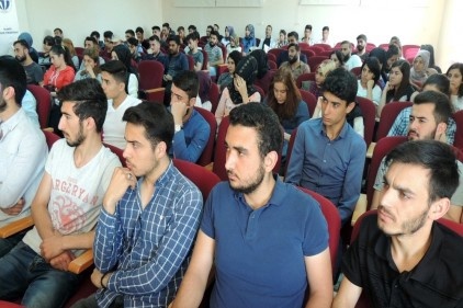 İnsanca paylaşımların yanı sıra kişisel bilgiler asla paylaşılmamalı