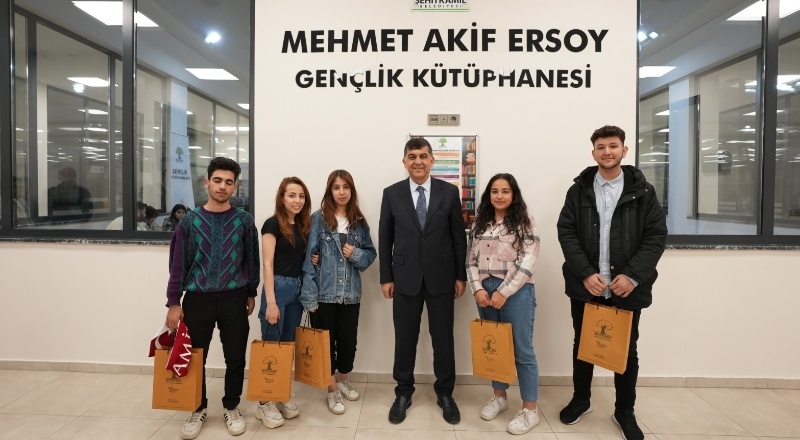 İnsani değerleri hiçbir zaman unutmamamız lazım