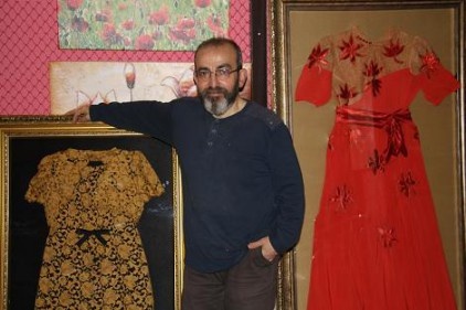 İnsanlara normal hayatın ötesinde bir dünya olduğunu anlatmamız gerekiyor