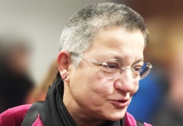 “İnsanları sürü bağışıklığına terk etmeye çalışıyorlar”
