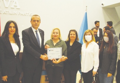 İnsanlarımız, esnafımız perişan, dar gelirli evine ekmek götüremiyor