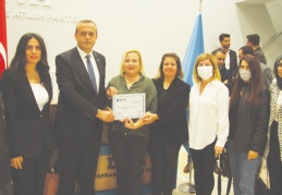 İnsanlarımız, esnafımız perişan, dar gelirli evine ekmek götüremiyor