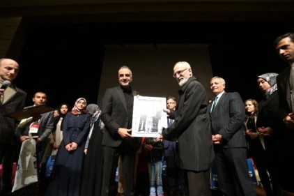 İnternet ve televizyon insanları öz kültüründen uzaklaştırıyor