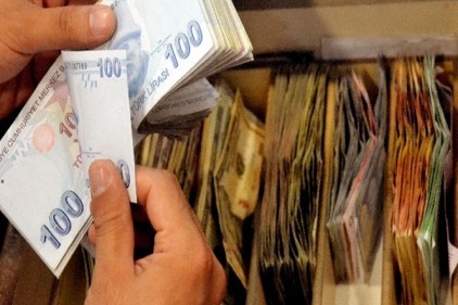 İntibak davasında erteleme kararı çıktı