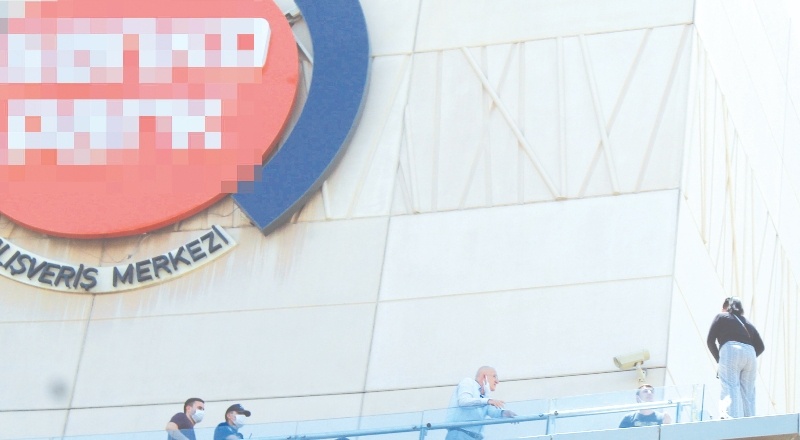 İntihar girişiminde bulunan genç kadını AVM’nin güvenlik müdürü ikna etti